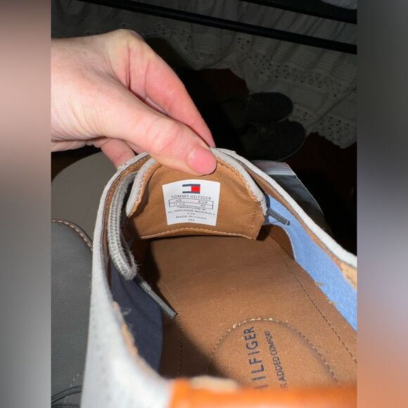 Tommy Hilfiger Men's Lace Up Light Gray Oxfords - Picture 7 of 7